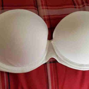 Victoria Secrets Pink EveryWhere Super Push Up Bra